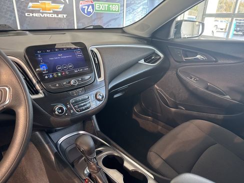 Used 2023 Chevrolet Malibu LT image 22