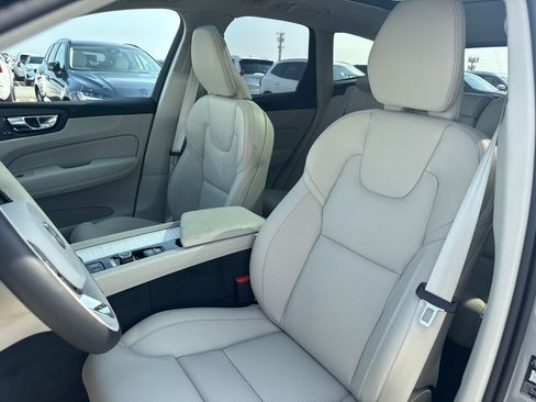 New 2026 Volvo XC60 T8 Ultra w/ Protection Package Premier AWD/4WD image 10