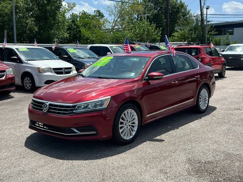 Used 2017 Volkswagen Passat 1.8T SE FWD image 2