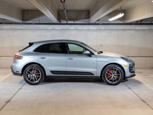 Certified 2023 Porsche Macan S AWD/4WD image 8