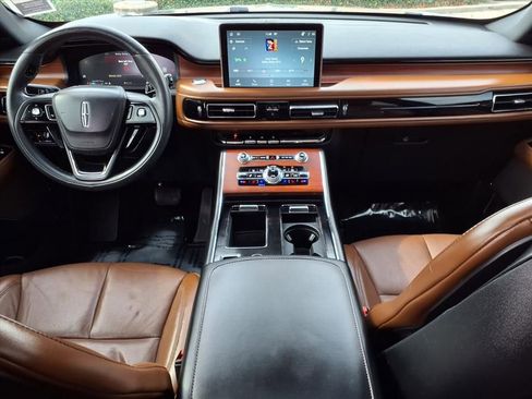 Certified 2021 Lincoln Aviator Reserve w/ Equipment Group 201A image 9