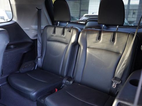 Used 2013 Toyota Highlander Plus FWD image 17