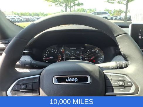 Used 2024 Jeep Compass Latitude AWD/4WD image 18