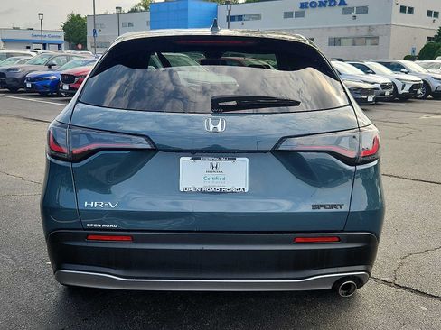 Certified 2025 Honda HR-V Sport image 5