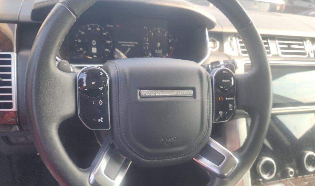 Used 2020 Land Rover Range Rover HSE AWD/4WD image 8