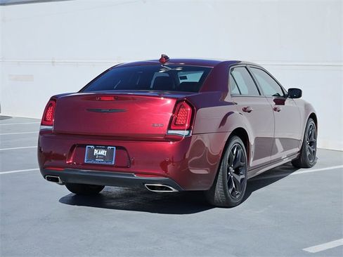 Used 2023 Chrysler 300 Touring L w/ Popular Equipment Group image 7