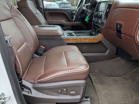 Used 2016 Chevrolet Silverado 1500 High Country w/ High Country Premium Package image 26