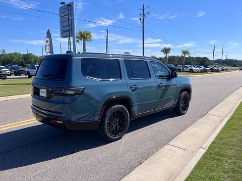 New 2026 Jeep Grand Wagoneer Limited AWD/4WD image 3