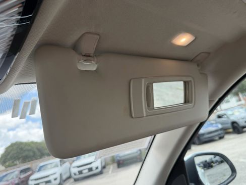 Used 2026 BMW X7 xDrive40i AWD/4WD image 28
