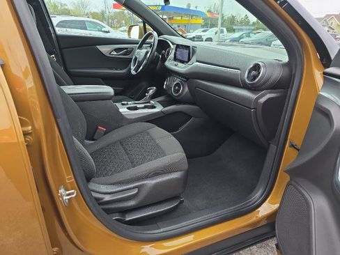 Used 2019 Chevrolet Blazer LT image 37
