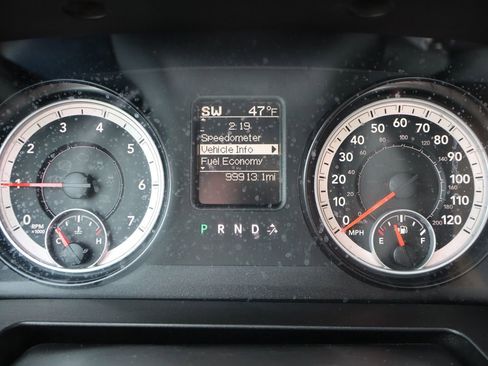 Used 2014 RAM 1500 Express image 26