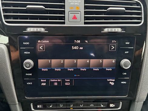 Used 2019 Volkswagen Golf R 4-Door image 14