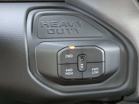 New 2026 RAM 3500 Laramie AWD/4WD image 24