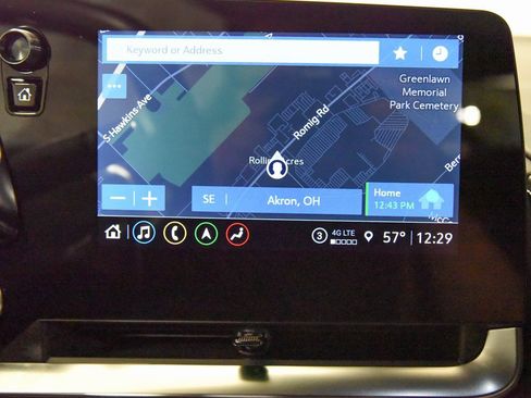 Used 2022 Chevrolet Corvette Stingray Preferred Cpe w/ Engine Appearance Package image 21