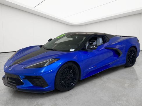 Used 2025 Chevrolet Corvette Stingray Preferred Conv RWD image 4