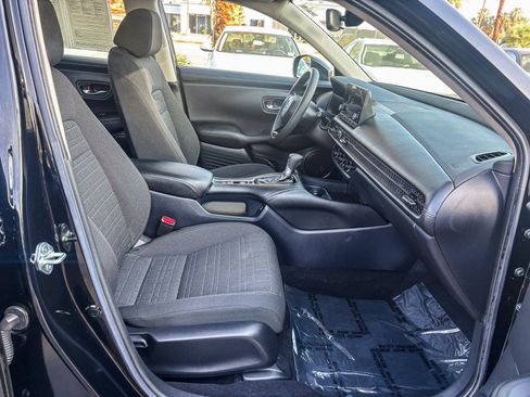 Certified 2024 Honda HR-V LX image 19