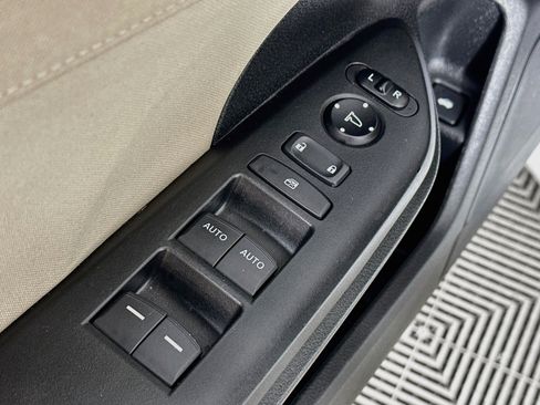 Used 2021 Honda Civic EX image 16