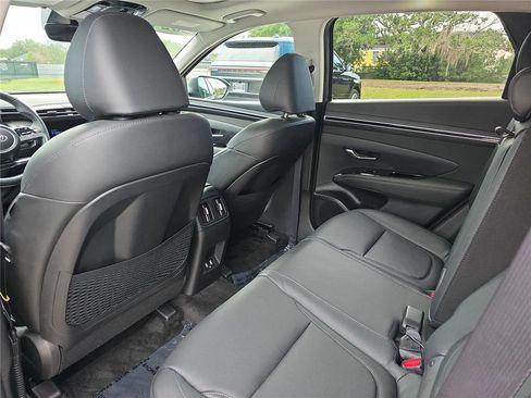 Used 2024 Hyundai Tucson Limited AWD/4WD image 12