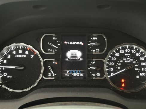 Used 2019 Toyota Tundra SR5 w/ SR5 Upgrade Package image 10