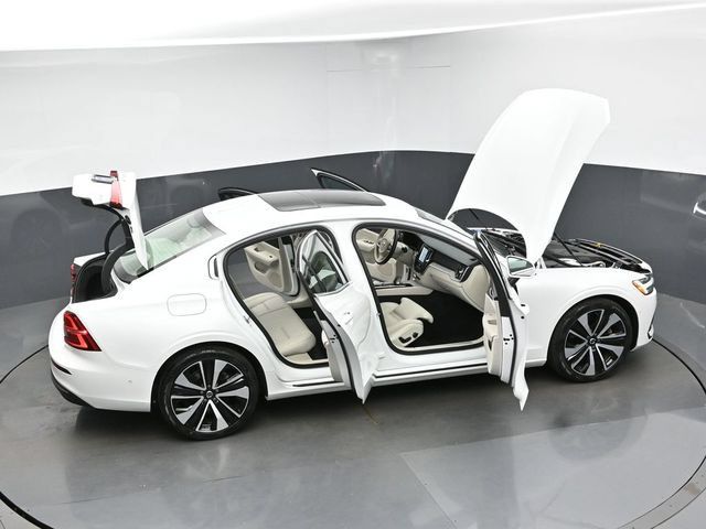 Used 2023 Volvo S60 B5 Ultimate w/ Climate Package FWD image 47
