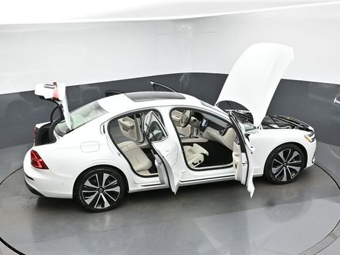 Used 2023 Volvo S60 B5 Ultimate w/ Climate Package FWD image 47