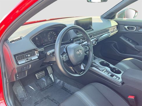 Used 2024 Honda Civic Sport image 9