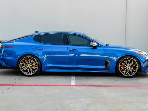 Used 2018 Kia Stinger GT RWD image 9