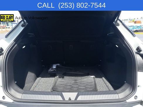 Used 2024 Volkswagen ID.4 2WD image 28