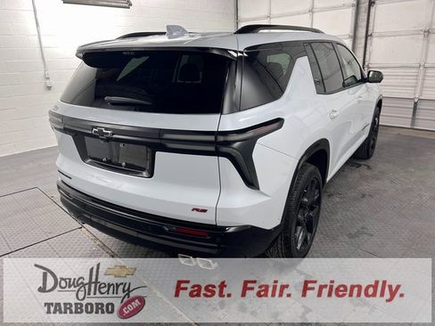 New 2026 Chevrolet Traverse RS w/ LPO, Floor Liner Package image 9