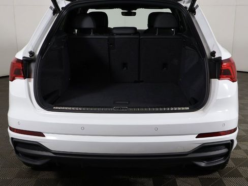 Used 2025 Audi Q3 2.0T Premium image 16