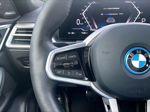 Used 2025 BMW i4 eDrive40 RWD image 21