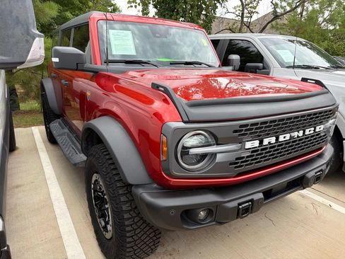 Used 2023 Ford Bronco Badlands AWD/4WD image 2