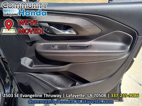 Used 2023 GMC Terrain SLT w/ LPO, Floor Liner Package FWD image 34