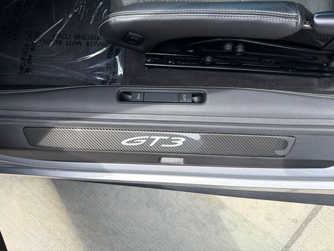 Used 2023 Porsche 911 GT3 RWD image 40
