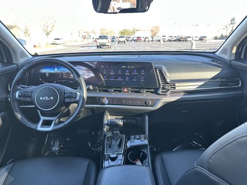 Used 2024 Kia Sportage SX image 29