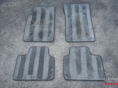 Used 2009 Pontiac G8 GXP image 32