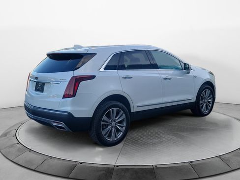 Certified 2022 Cadillac XT5 Premium Luxury FWD image 7