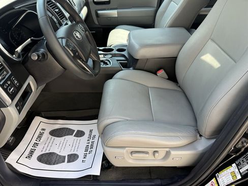 Used 2021 Toyota Sequoia Limited AWD/4WD image 11