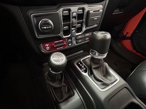 Used 2023 Jeep Wrangler Unlimited Rubicon 392 image 25