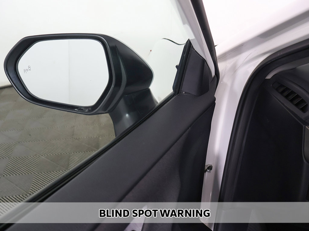 Used 2025 Toyota Camry LE FWD image 5