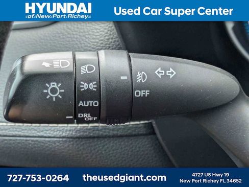 Used 2024 Toyota RAV4 AWD Hybrid image 33