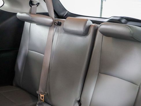 Used 2023 Toyota Highlander XLE image 26