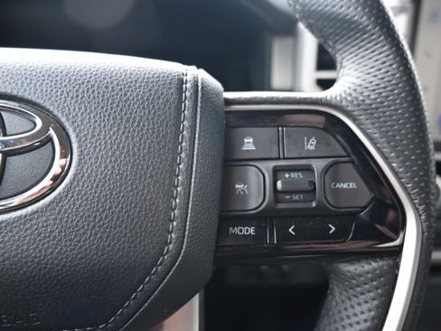 Used 2024 Toyota Tundra Limited AWD/4WD image 19