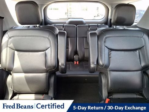 Used 2022 Ford Explorer XLT w/ Equipment Group 202A AWD/4WD image 20
