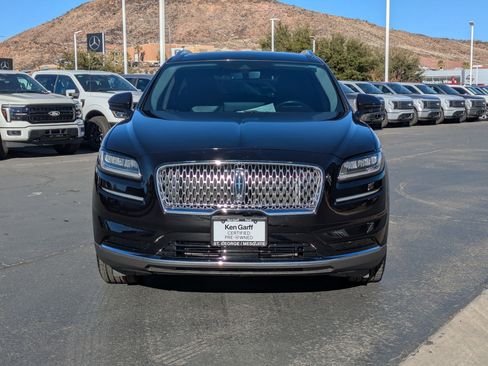 Used 2023 Lincoln Nautilus Standard w/ Premium Package image 9