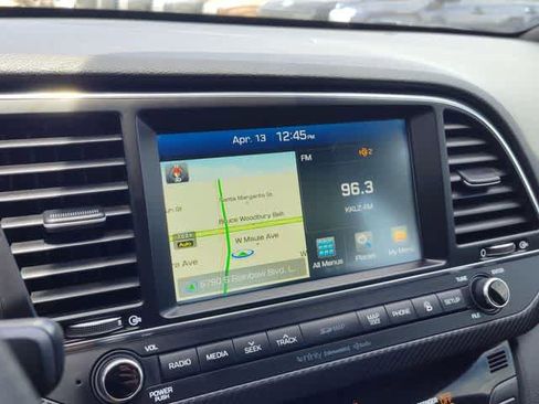 Used 2017 Hyundai Elantra Sport w/ Sport Premium Package 06 image 18