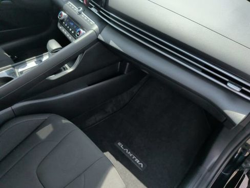 Used 2023 Hyundai Elantra SEL w/ Convenience Package FWD image 27