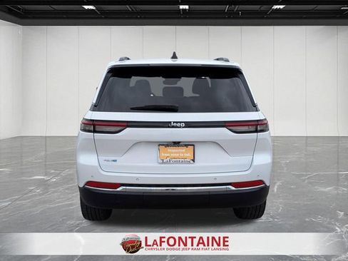 Used 2022 Jeep Grand Cherokee Limited 4xe AWD/4WD image 4