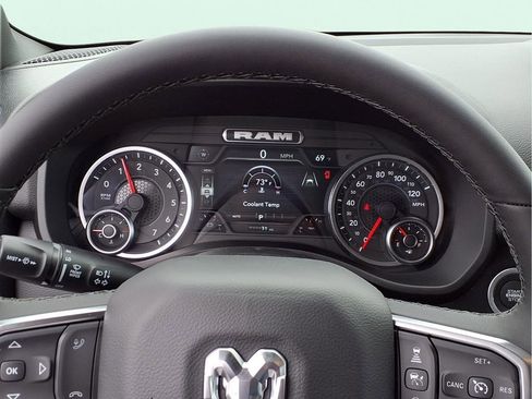 New 2026 RAM 1500 Big Horn AWD/4WD image 8