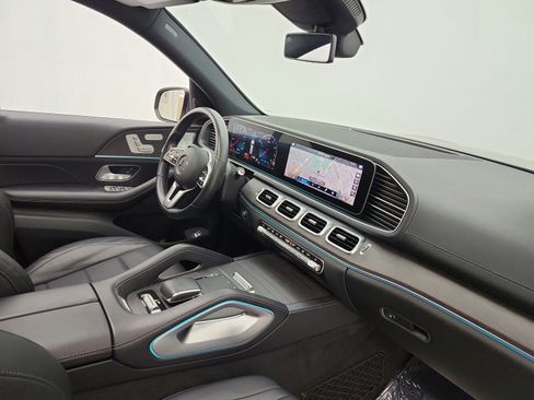 Used 2020 Mercedes-Benz GLS 450 4MATIC image 41